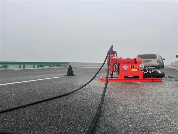 广宗马路路基路面开裂下沉注浆加固灌浆